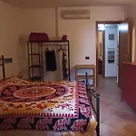 Σπίτι διακοπών Indipendente Con Patio Giardino E Parcheggio *