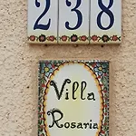 Σπίτι διακοπών Indipendente Con Patio Giardino E Parcheggio