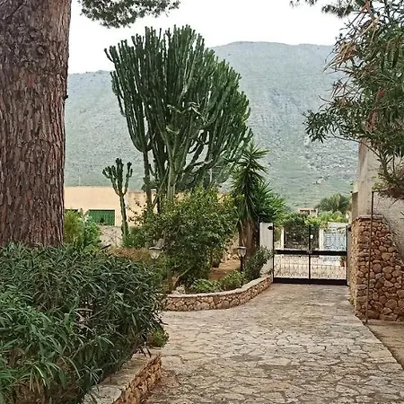 Σπίτι διακοπών Indipendente Con Patio Giardino E Parcheggio